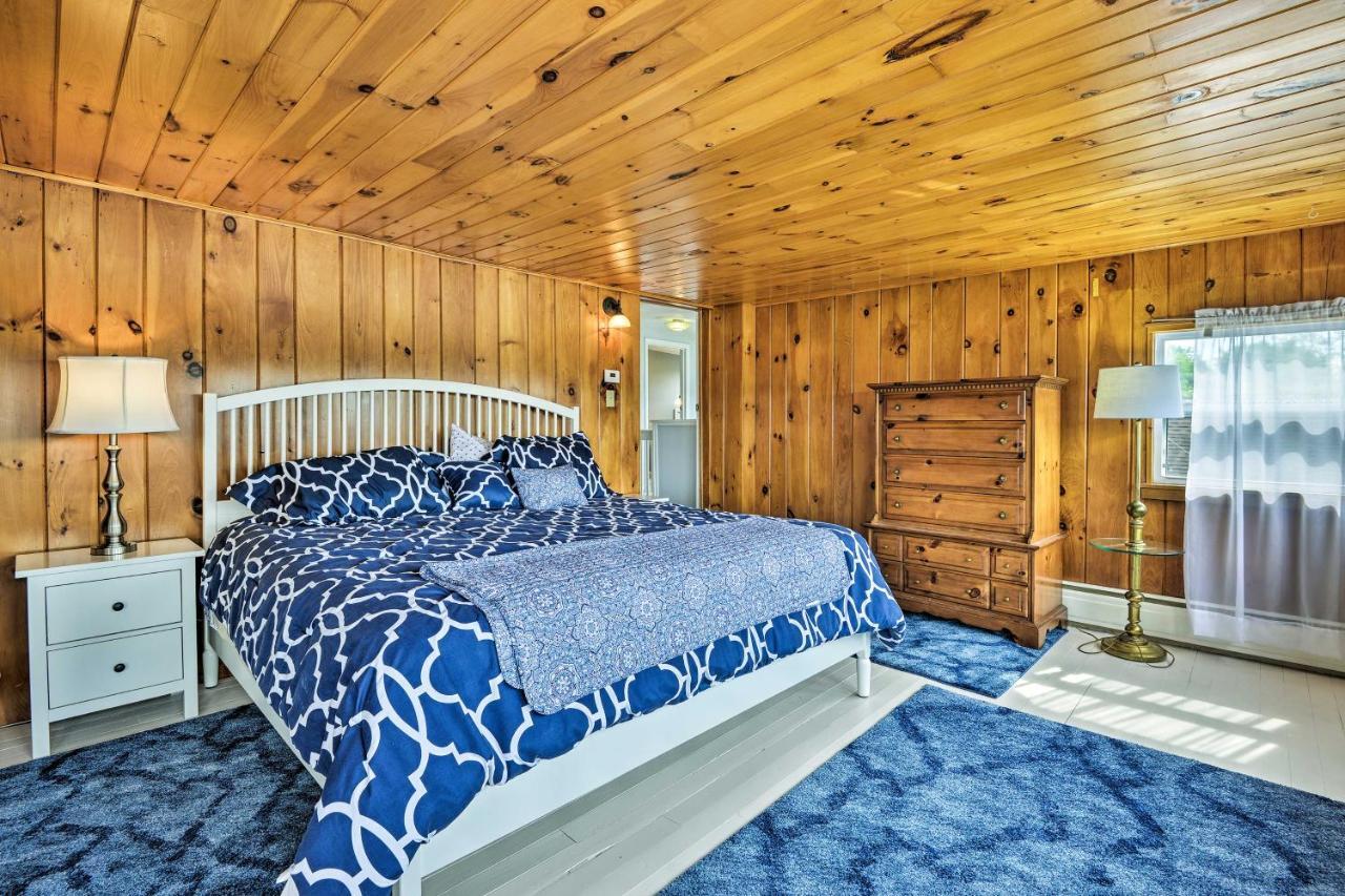 Family Cottage On Chaumont Bay, Walk To Downtown Exterior foto